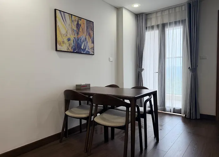 2br - Spacious & Modern - Near Center Hạ Long