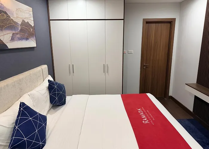 Căn hộ 2br - Spacious & Modern - Near Center