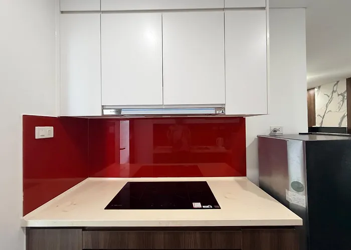 2br - Spacious & Modern - Near Center Căn hộ *