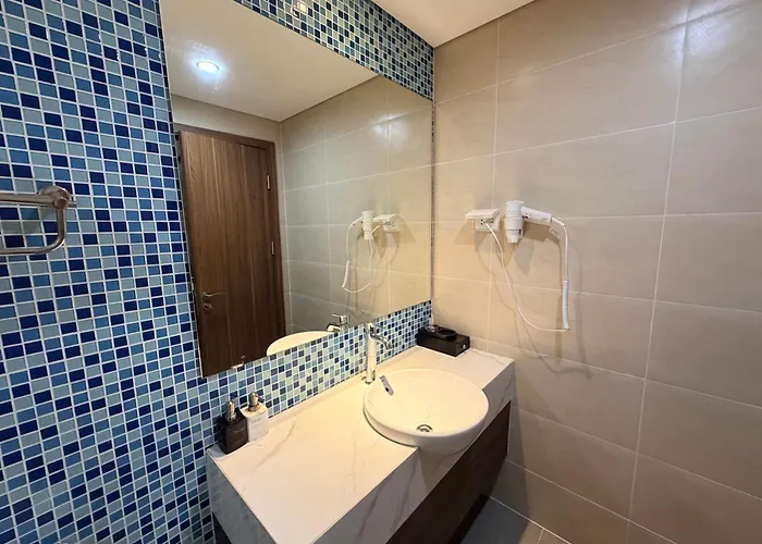 2br - Spacious & Modern - Near Center Căn hộ Hạ Long